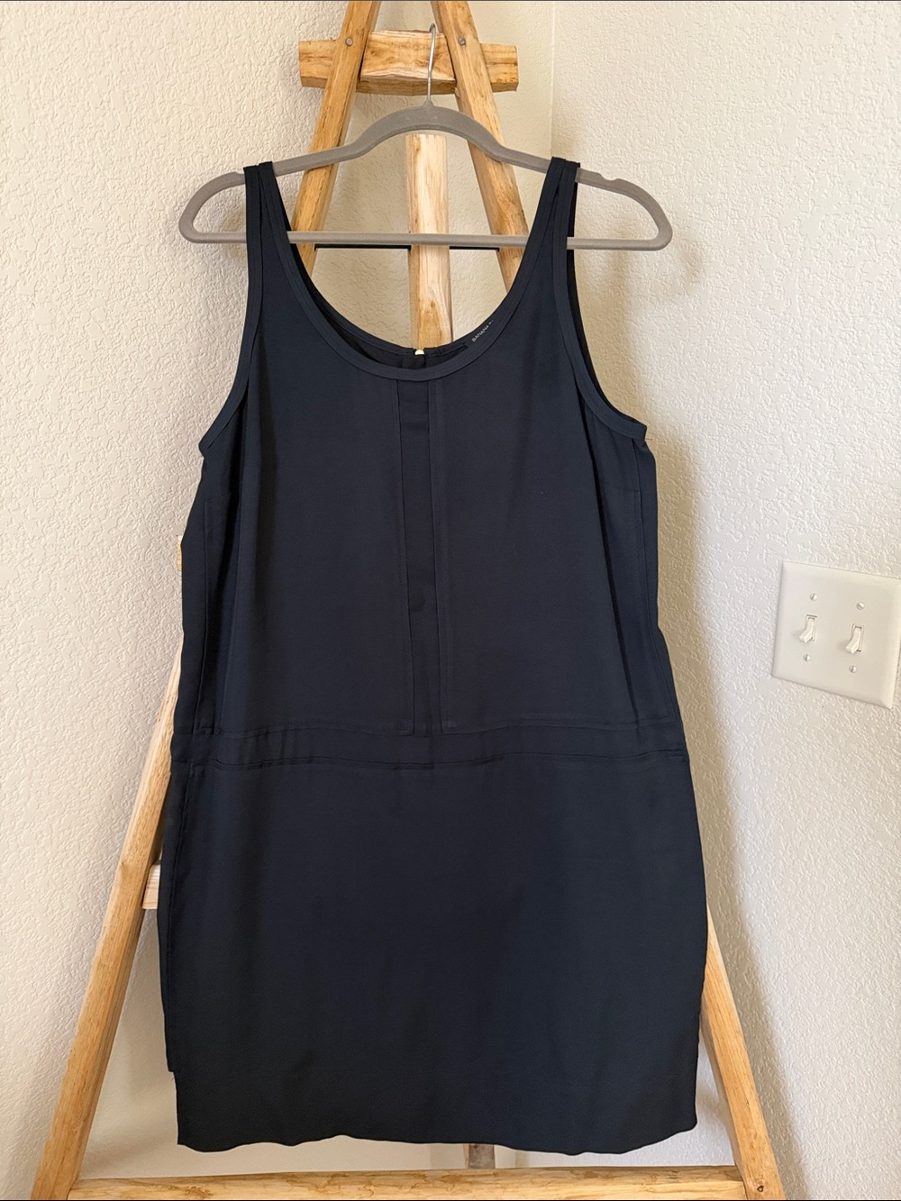 Banana Republic Black Sleeveless Mini Shift Dress